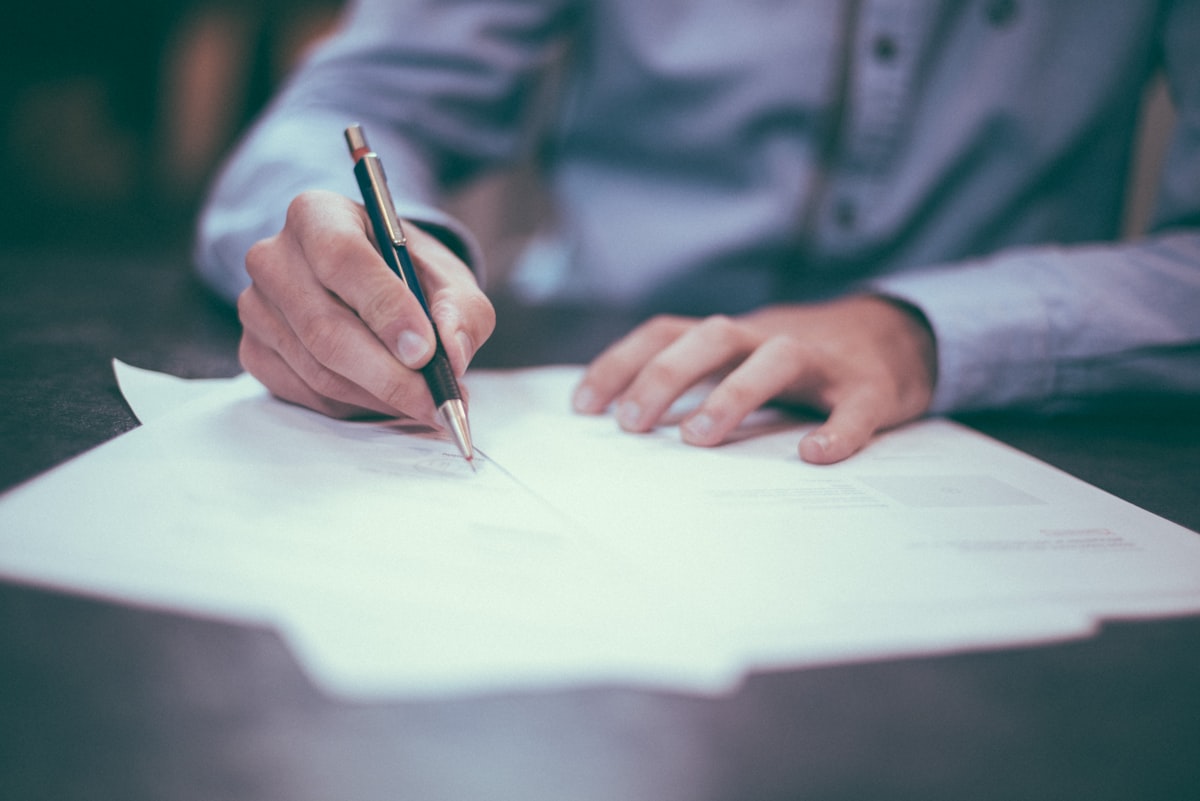 Legal documents representing a Tennessee parenting plan